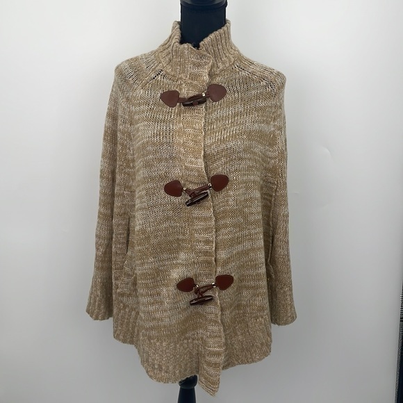 Guess Sweaters - UEC Guess tan poncho sweater with faux leather toggles XS/S acrylic